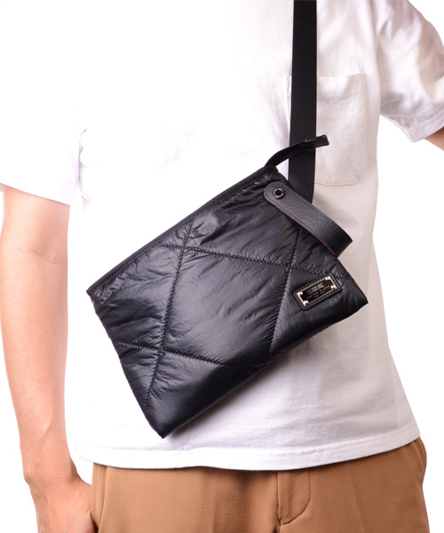 藤倉航装コラボ／サコッシュバッグ AIR MODEL｜製品紹介｜バッグ