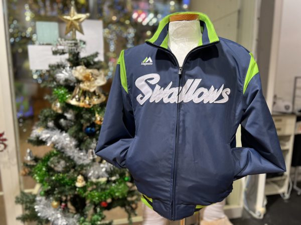 プロ野球のアウターで冬を乗り切ろう！3球団の暖かいジャケット等をご
