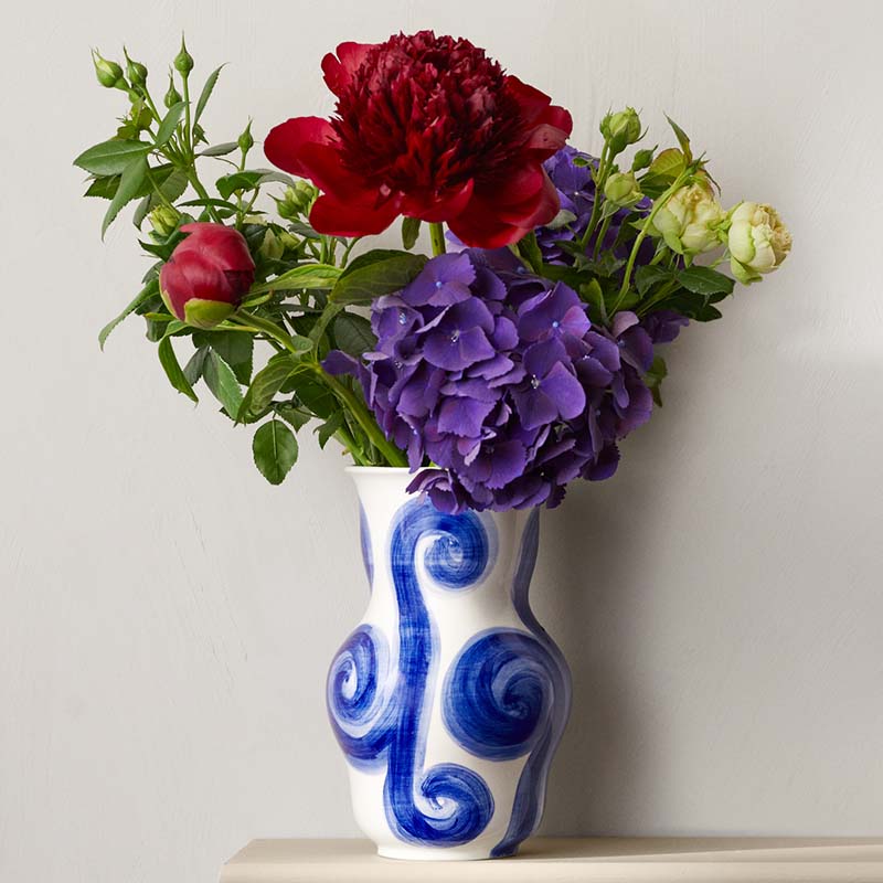 KAHLER（ケーラー）の新作フラワーベース「Tulle Vase」 -