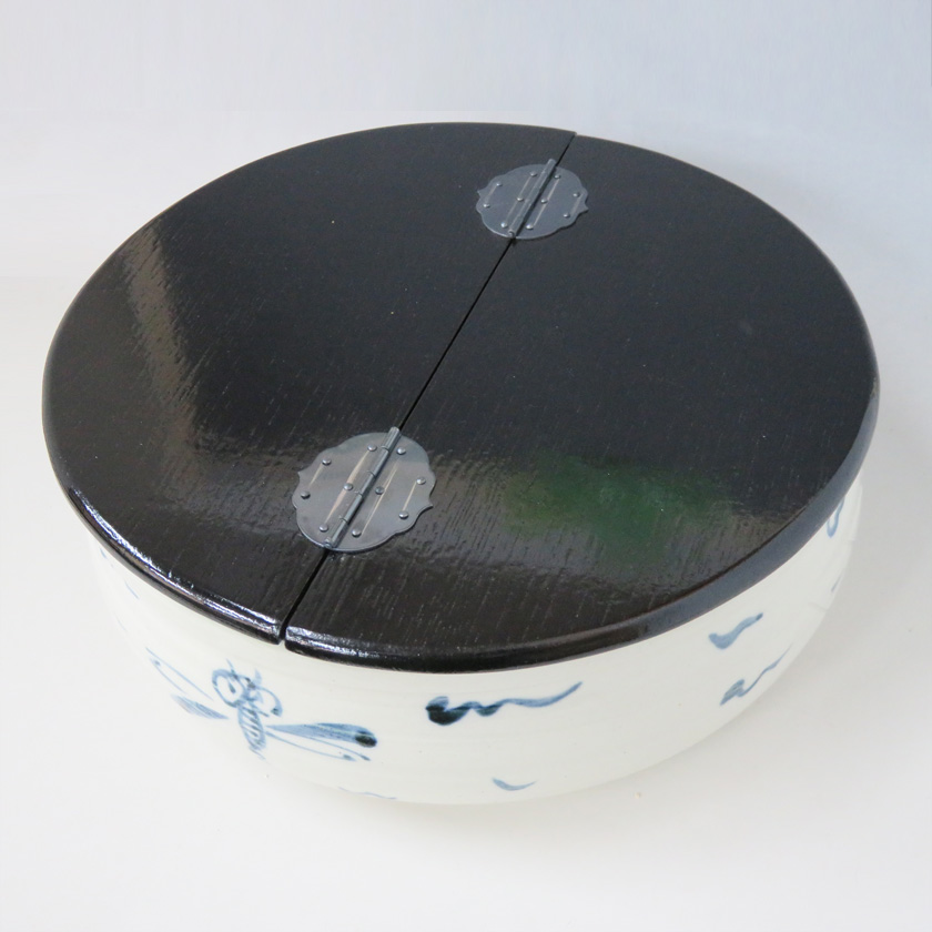 茶道具 水指（水差・みずさし） 平水指 安南トンボ 掻合塗割蓋 加藤五陶