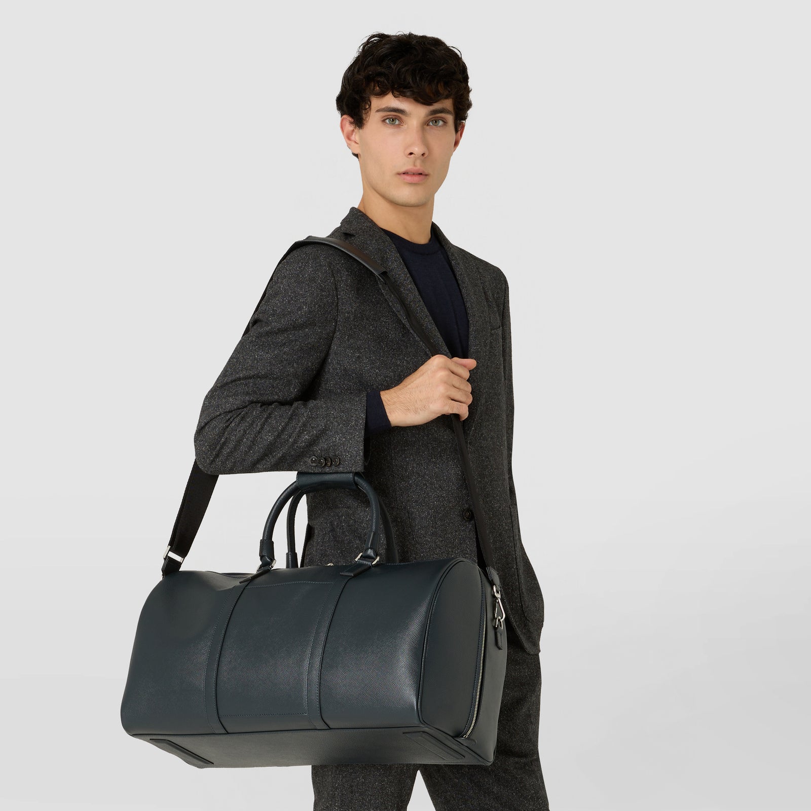 EVOLUZIONEレザー製 ネイビーボストンバッグ