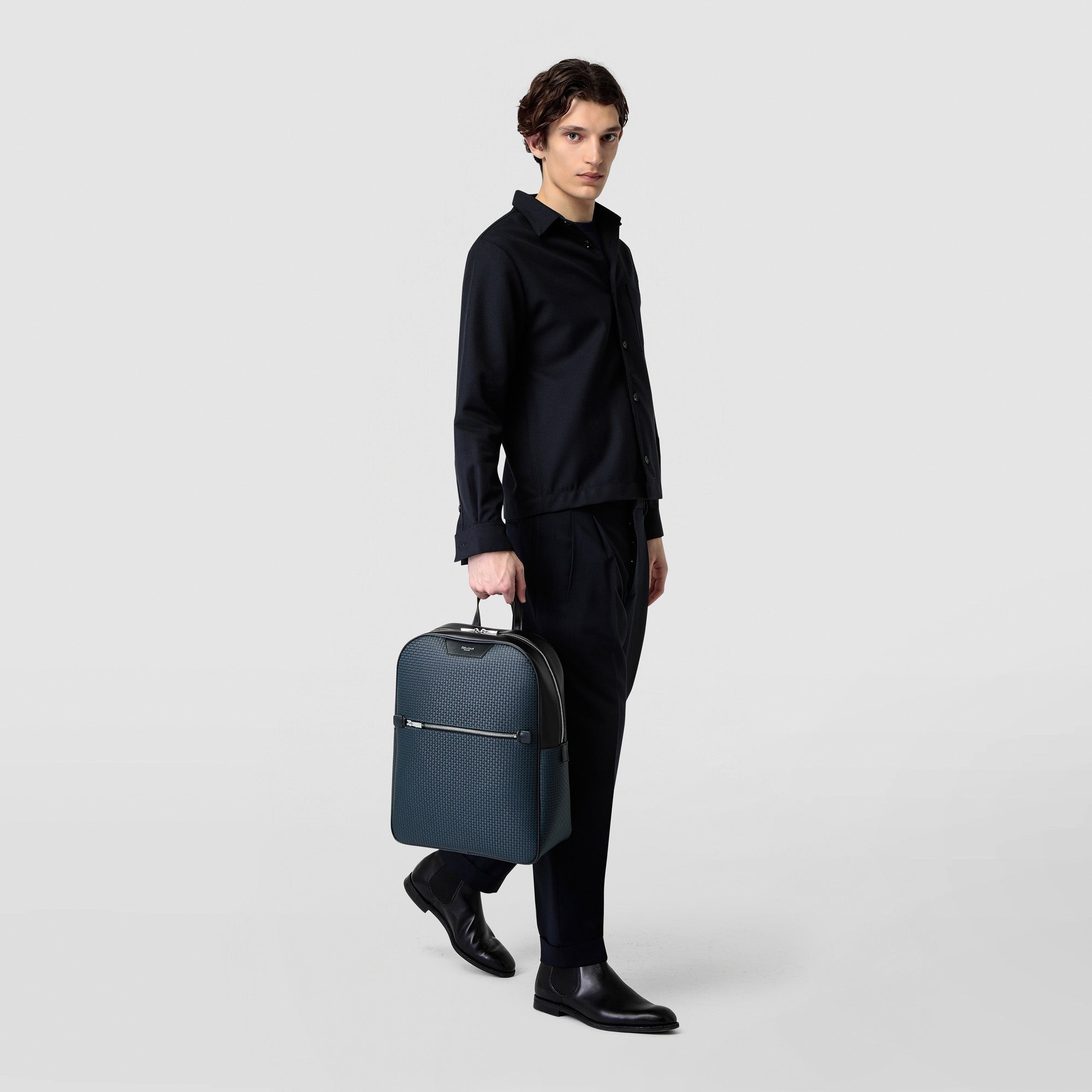 SRSTSMLL700631DC20_04_8637399e