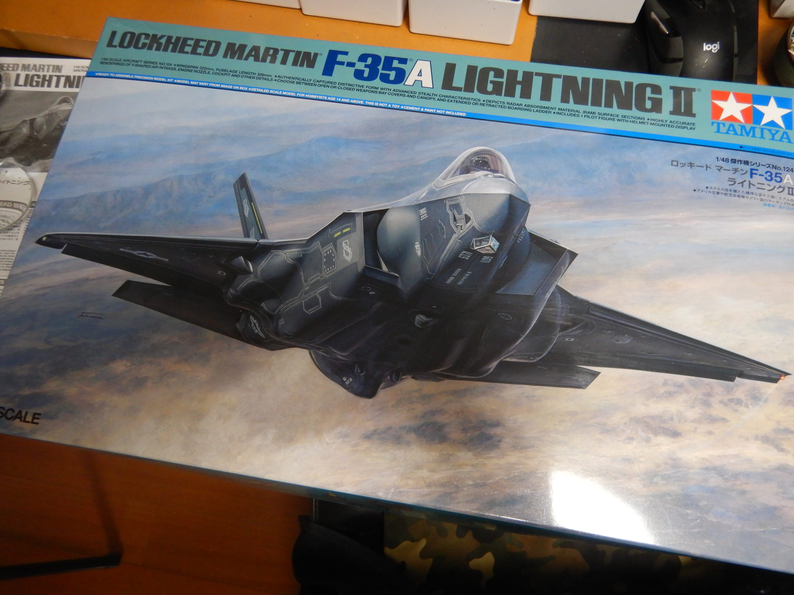 タミヤ 1/48 ロッキード マーチン F-35A ライトニングII | 手動式模型工作