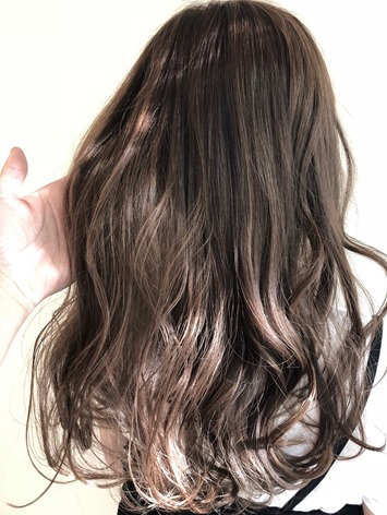 色落ちもきれいなHUEグロス