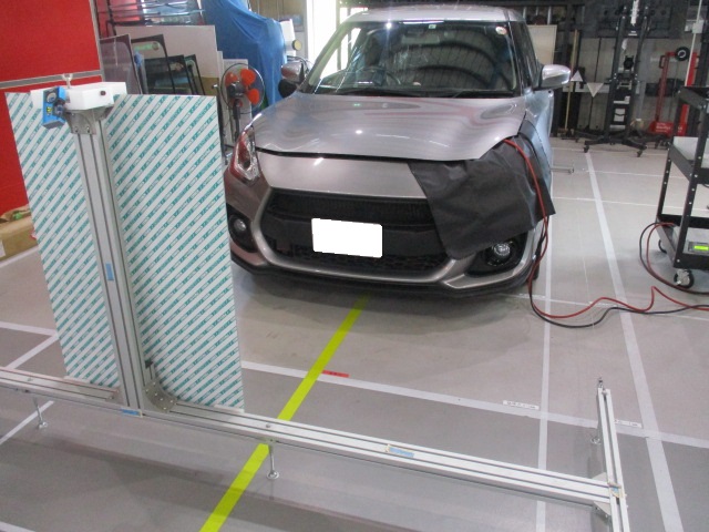 スイフトスポーツ（ZC33S）：フロントミリ波レーダーエーミング