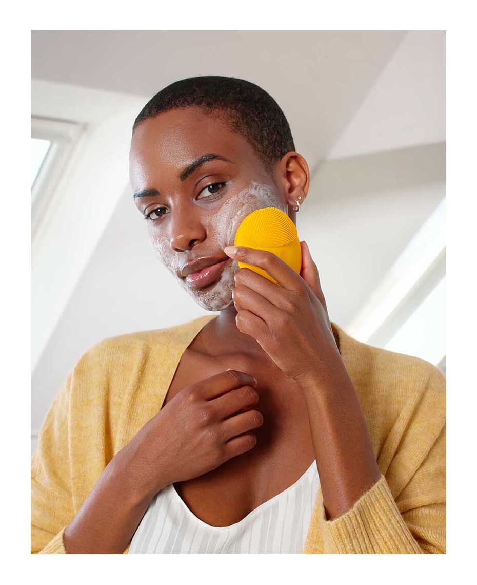 Foreo | LUNA™ Mini 3 - Sunflower Yellow | Shaver Shop