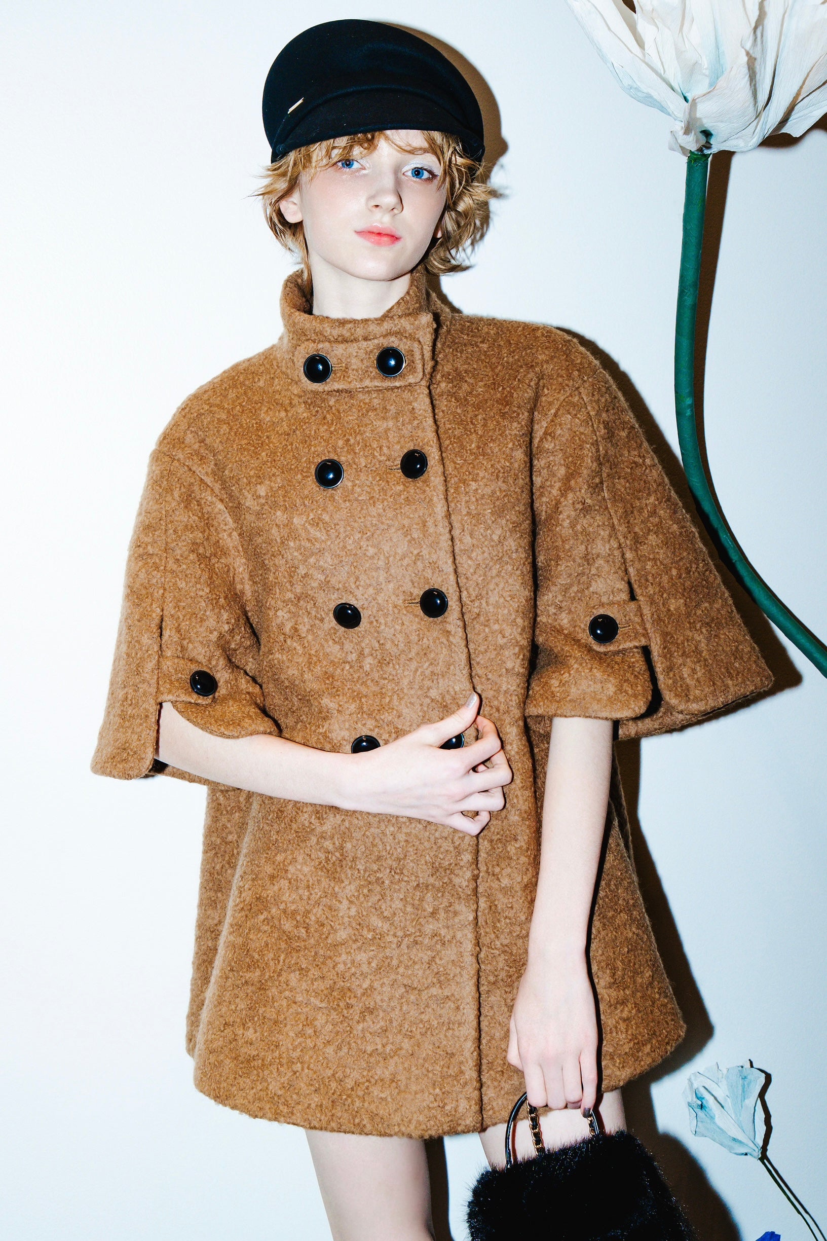 classical cape like coat – shéller / シェリエ