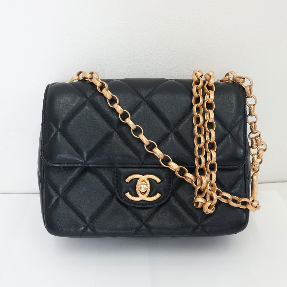 質屋の楠本商店 / シャネル マトラッセ20 チェーンショルダーバッグ
