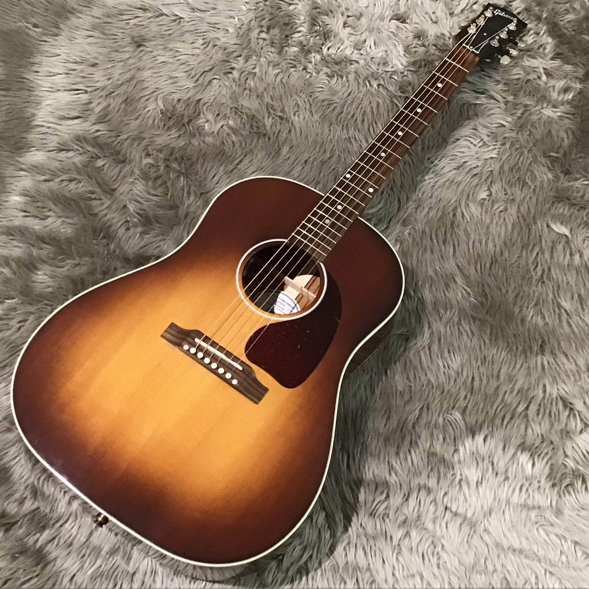 アコースティックギター】Gibson/Martin/Taylorのご紹介｜島村楽器