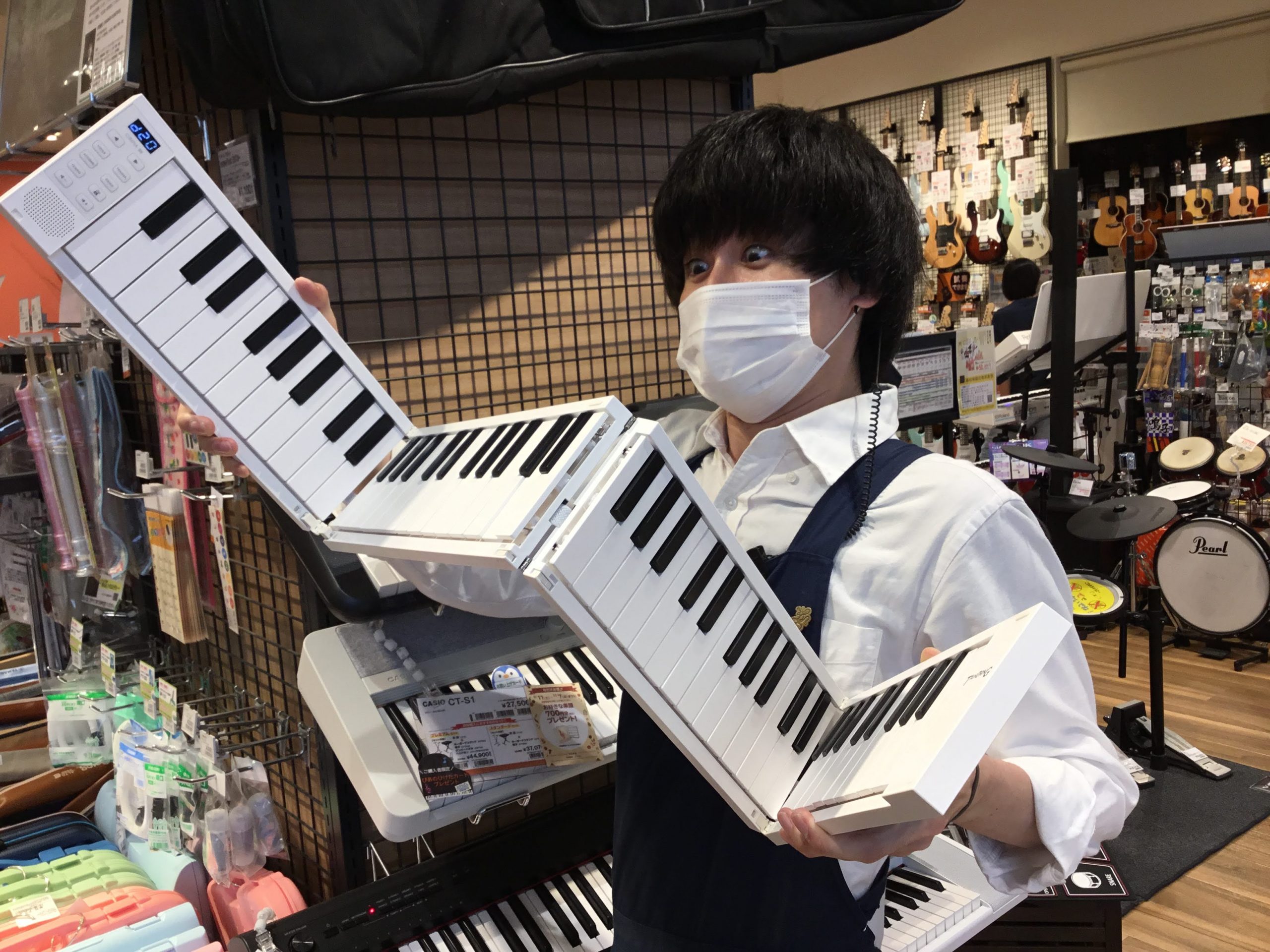 折りたためる電子ピアノ！？「ORIPIA88」展示しております｜島村楽器