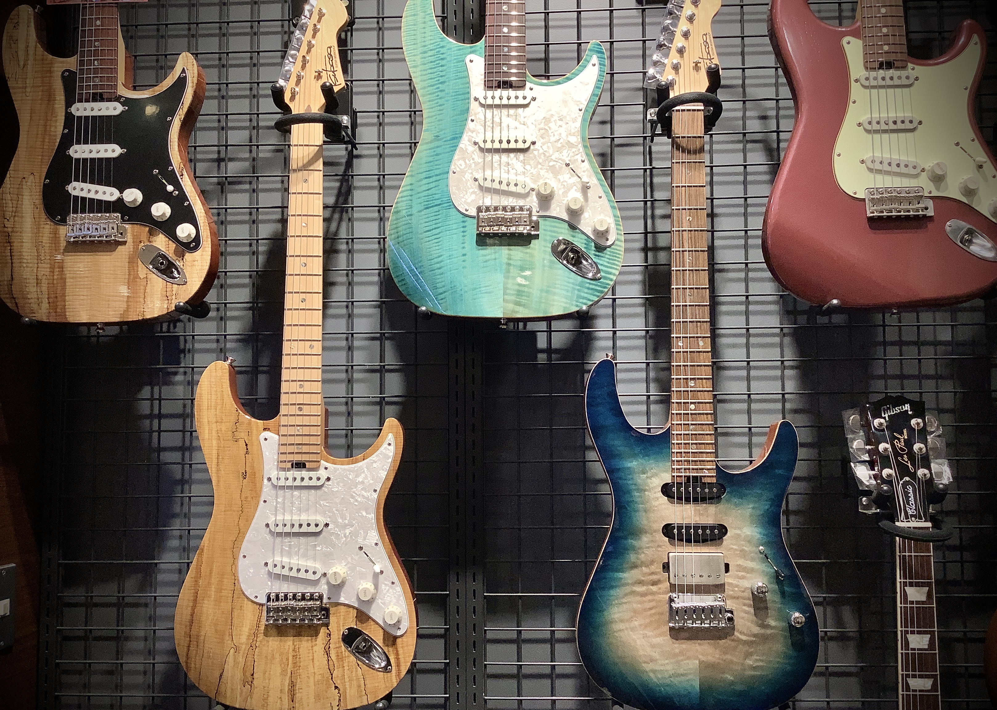 国産ハンドメイドギター】ギタラバ2024展示楽器がららぽーと富士見店に