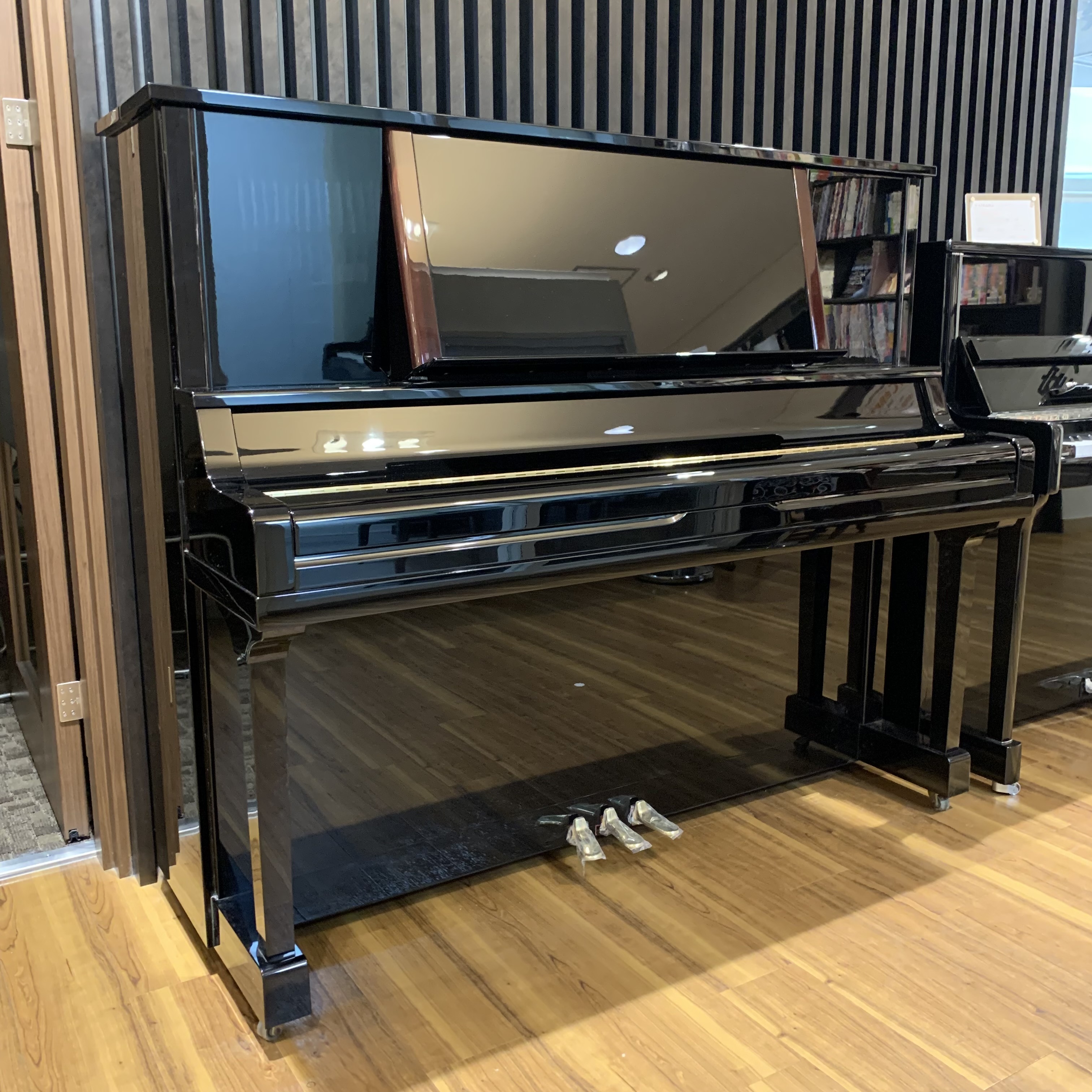 展示中古アップライトピアノ紹介】YAMAHA(ヤマハ)UX300 1995年製｜島村