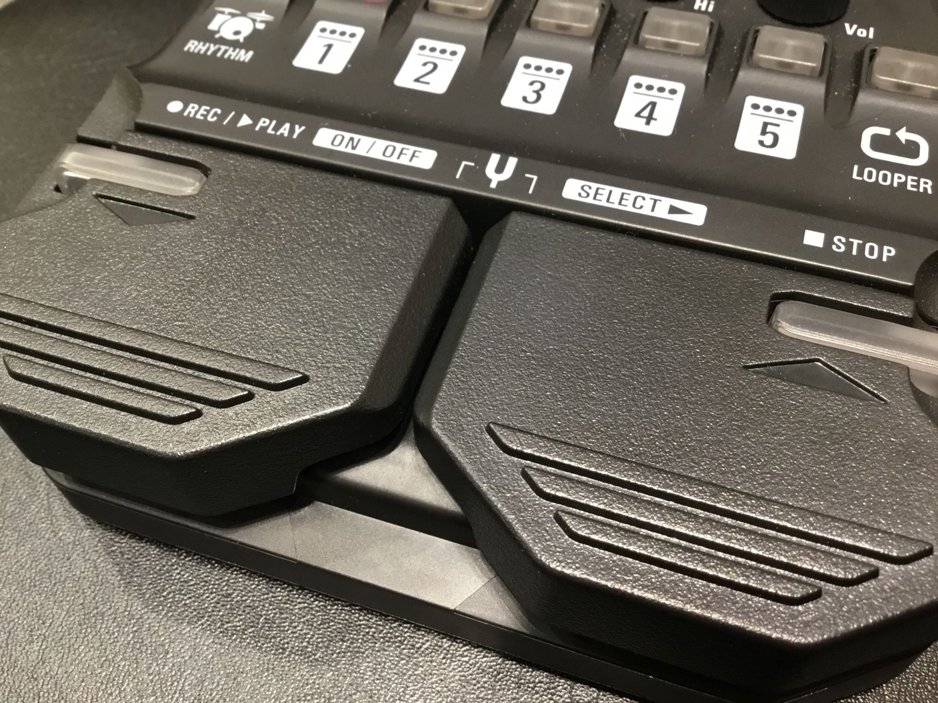 ZOOM新作マルチ！！G1 FOUR/G1X FOURを弾いてみた！！｜島村楽器