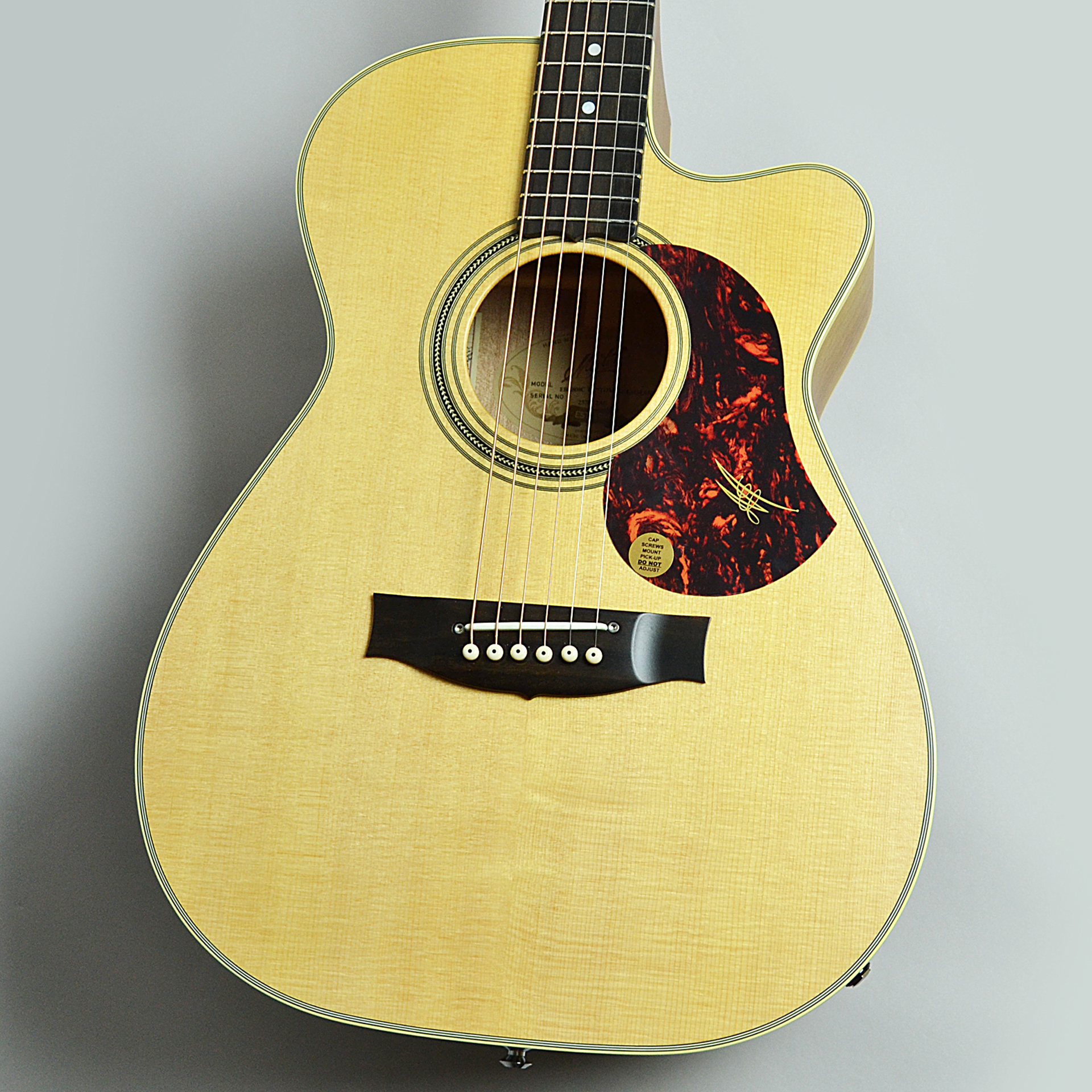 Matonの人気機種！「トミー・エマニュエル」シグネチャーモデル