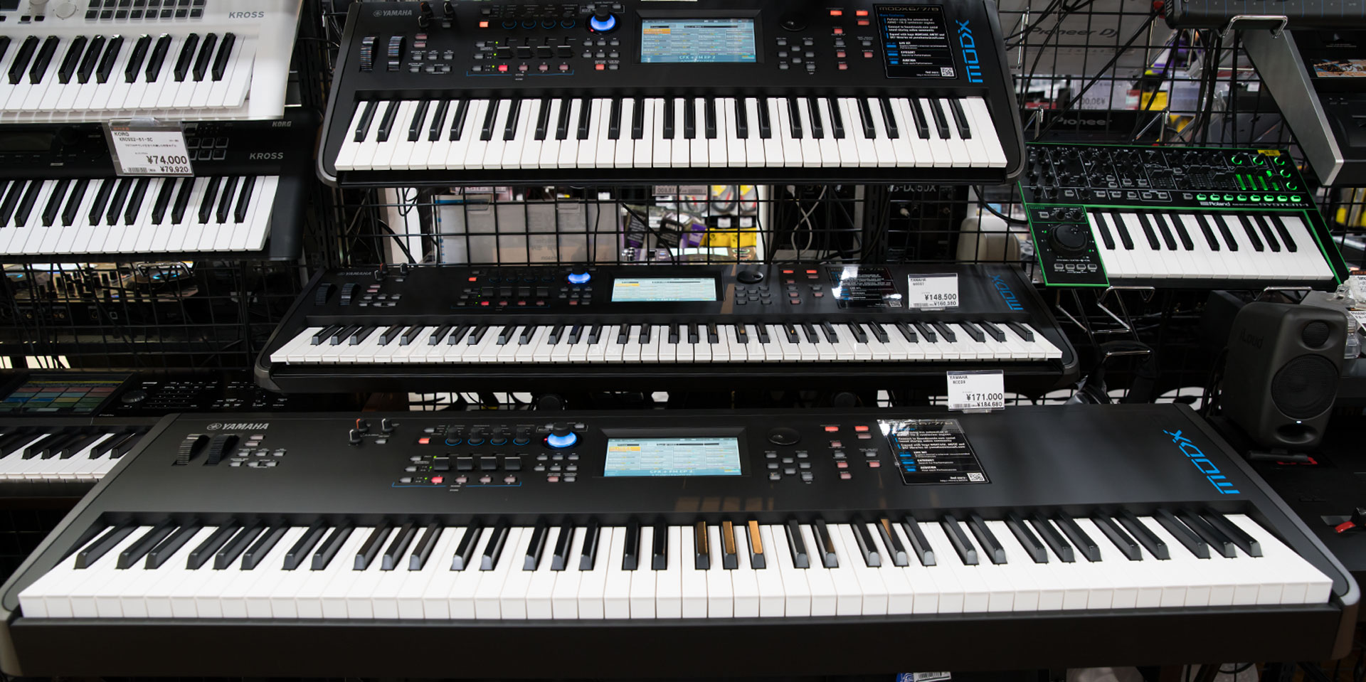 YAMAHA MODX 6 / 7 / 8 | AWM2 & FM-X ハイブリッド音源搭載の