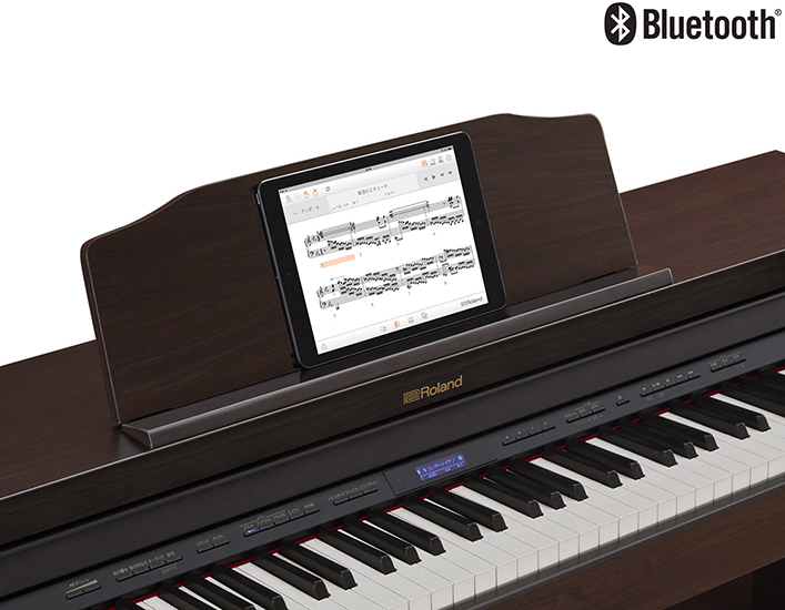 電子ピアノ新製品】8/31(土)発売！Roland「HP704-PES(黒塗鏡面仕上げ