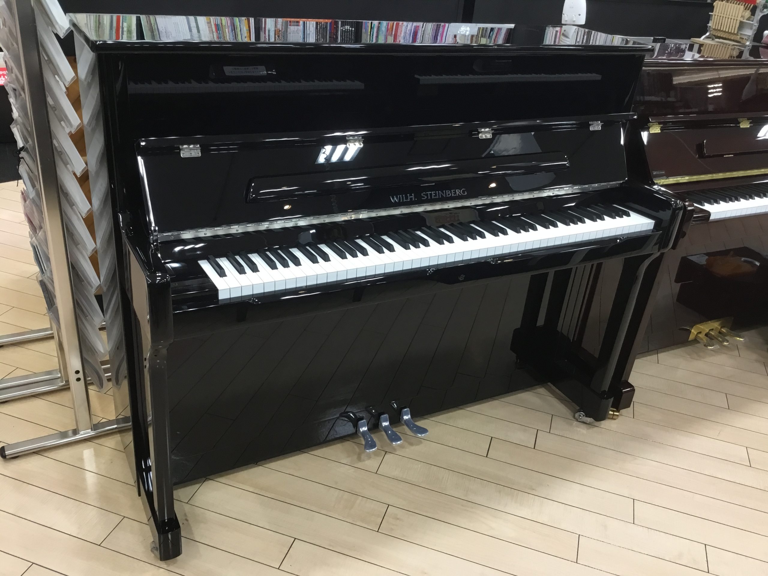 アップライトピアノ 『STEINBURG』 HAMAMATSU JAPAN 展示アップライト