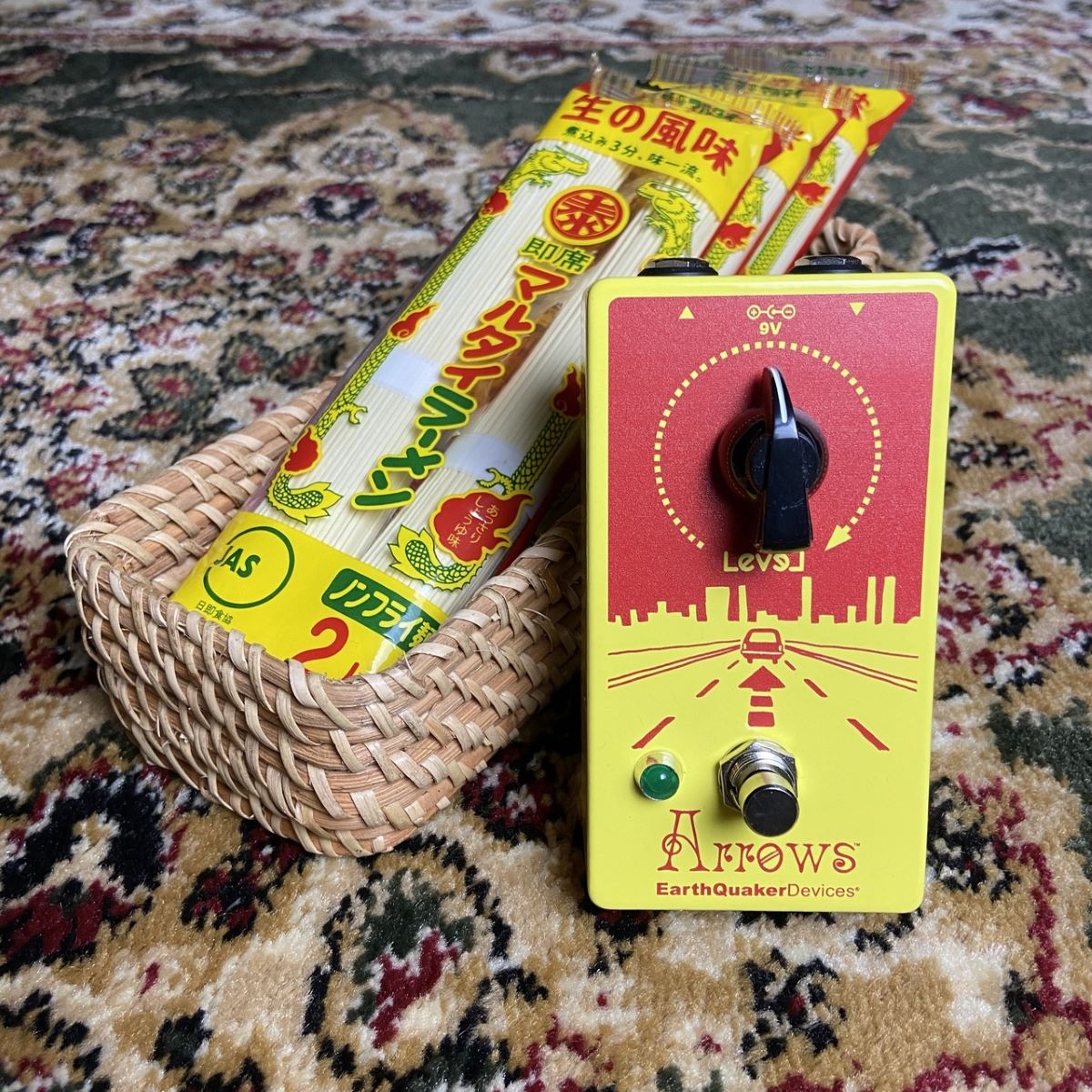 九州発の限定カラーエフェクター！【EarthQuaker Devices】Arrows/ミチ