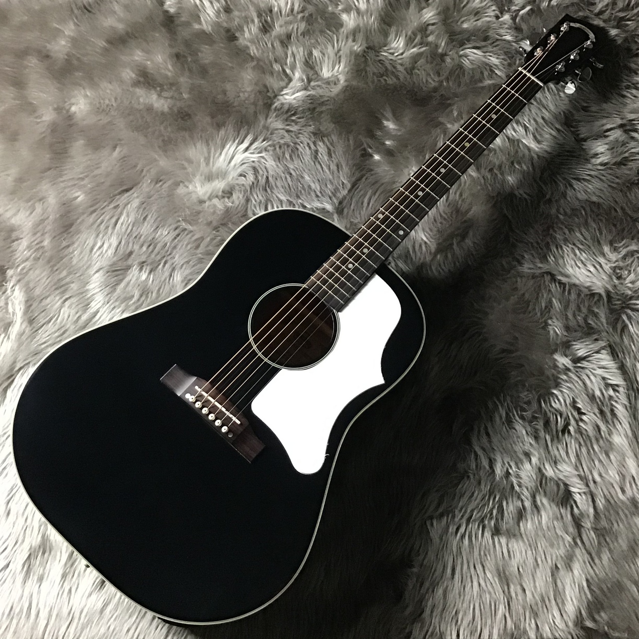 アコースティックギター】Headway ユニバースシリーズがアクセサリー