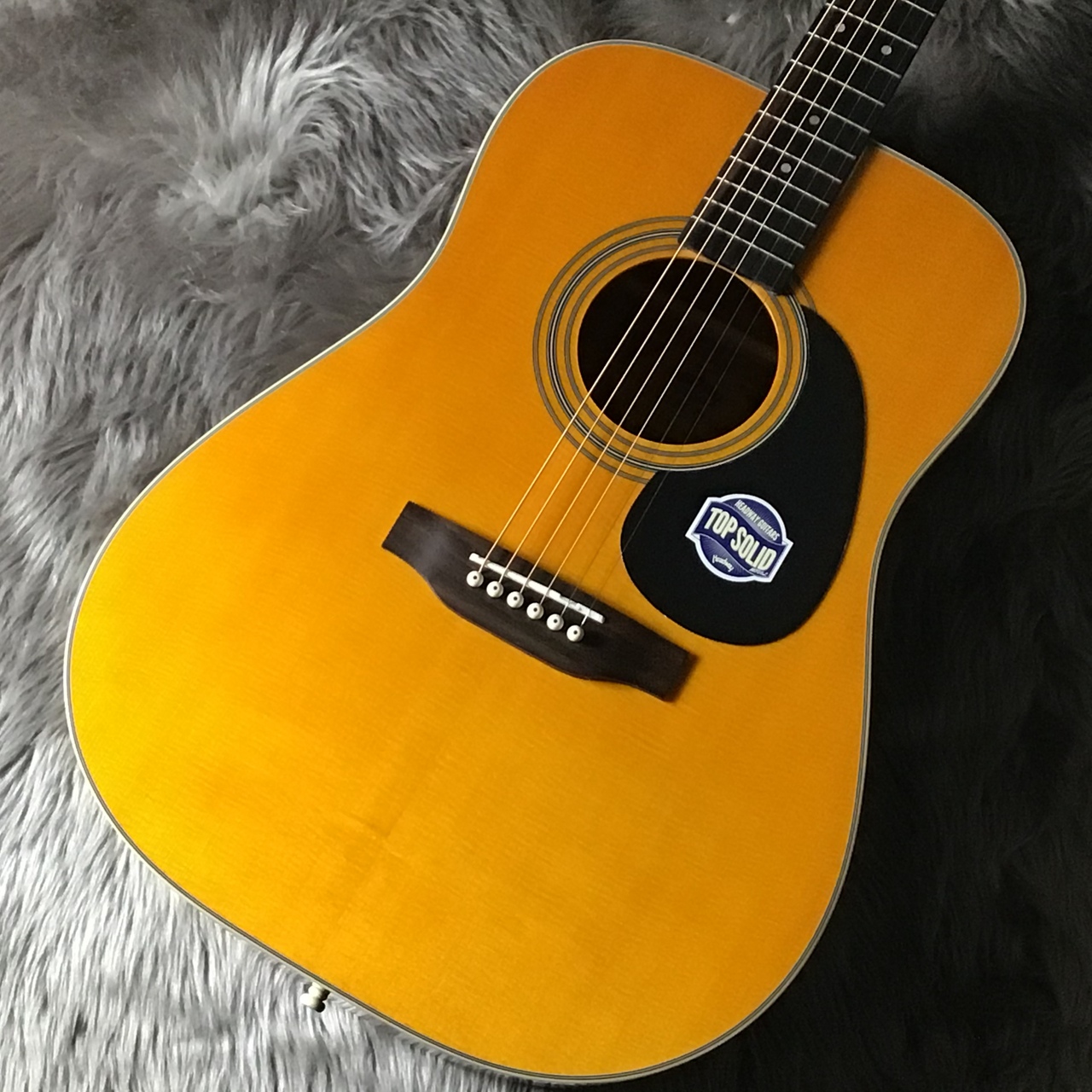 アコースティックギター】Headway ユニバースシリーズがアクセサリー