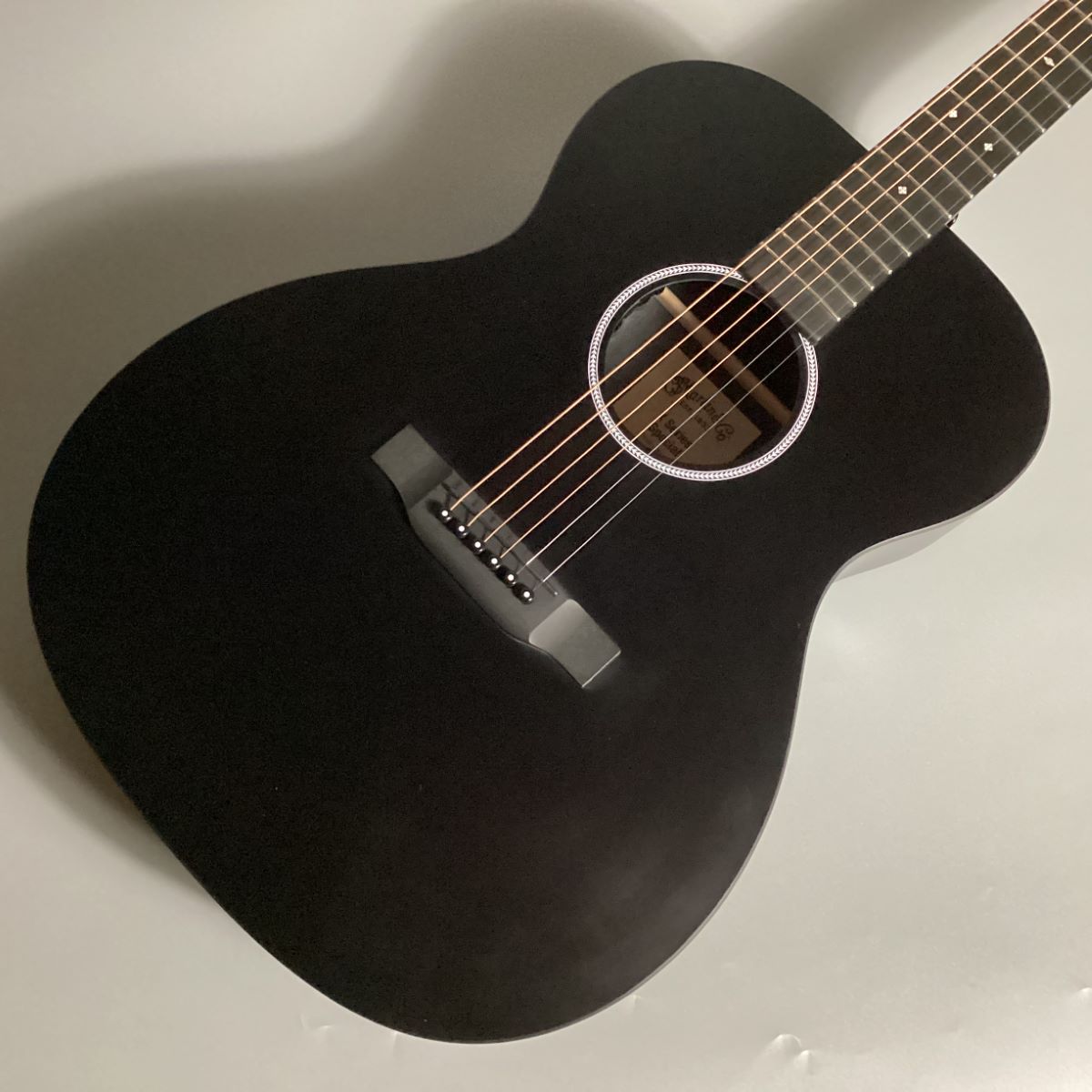 限定モデル】Martinの黒いギターが2本入荷しました｜島村楽器