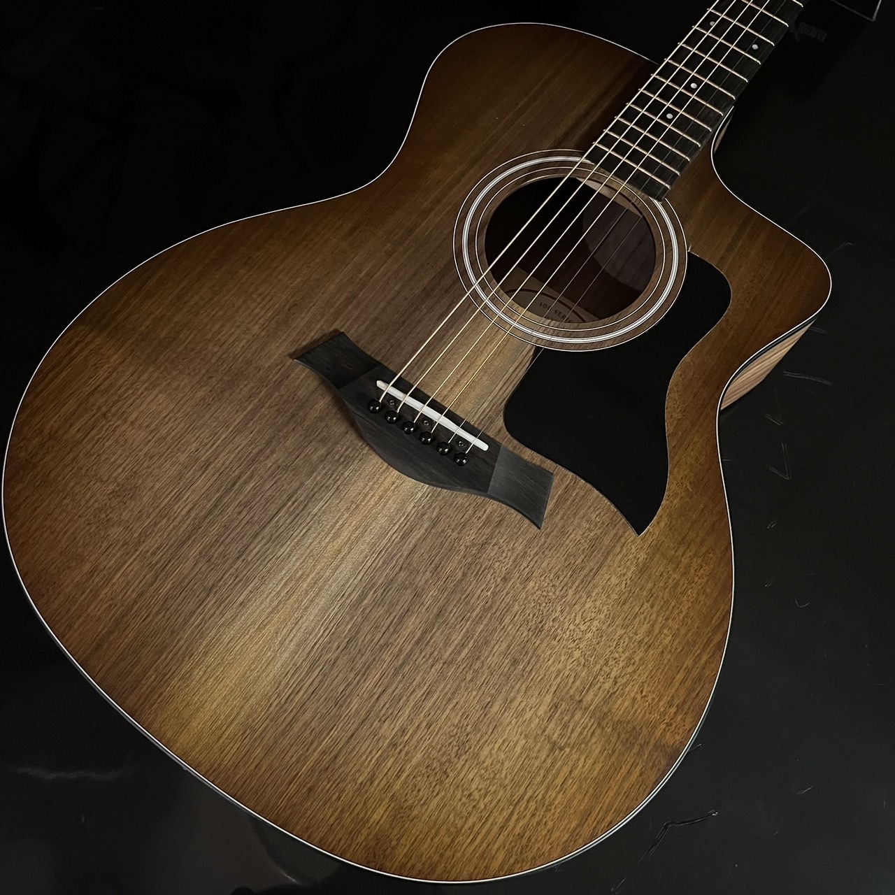 Taylor（テイラー）アコースティックギター展示販売中】ららぽーと福岡