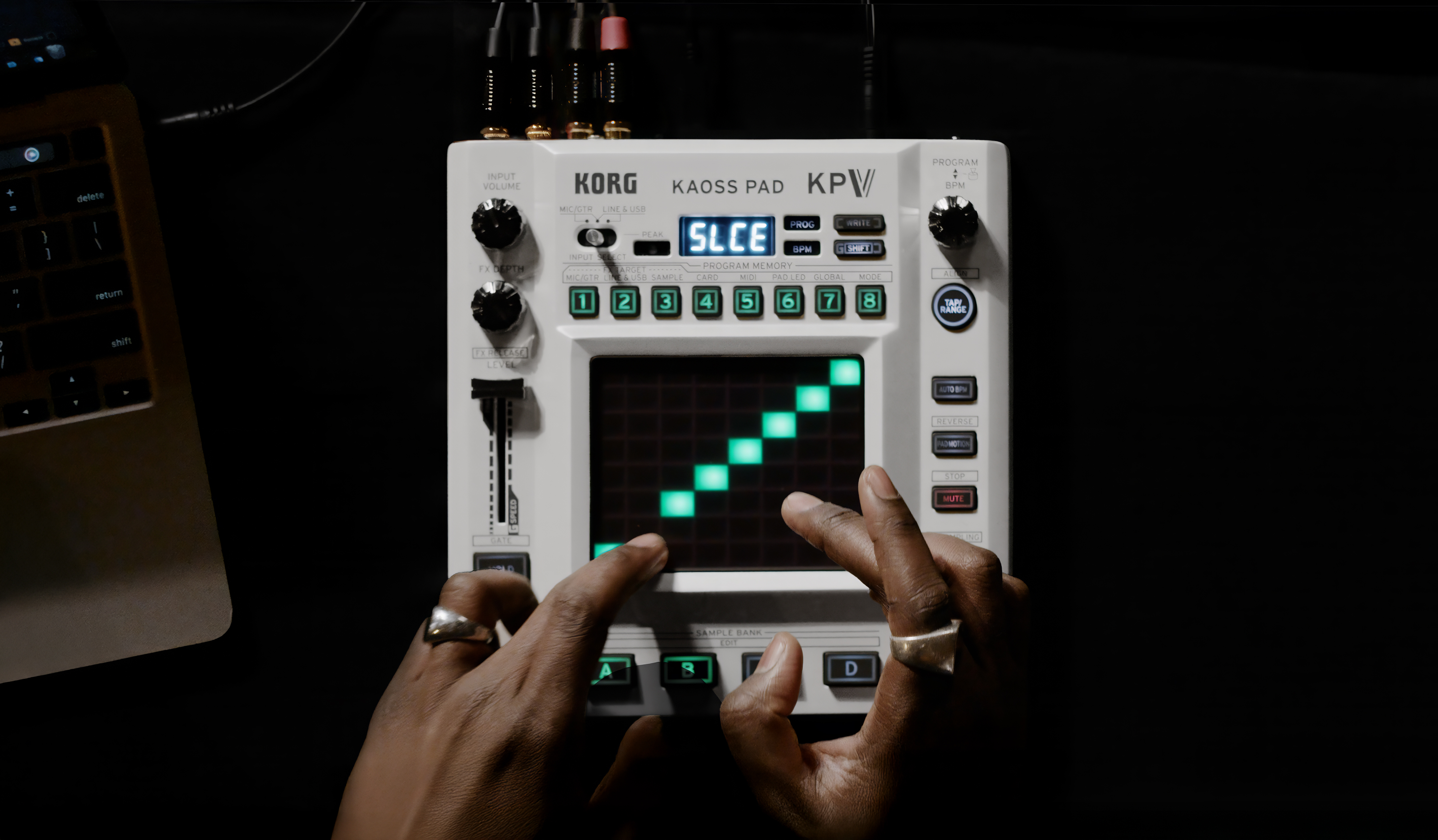 新製品】KAOSS PADがデュアルタッチ操作へ進化！KORG KAOSS PAD V ご