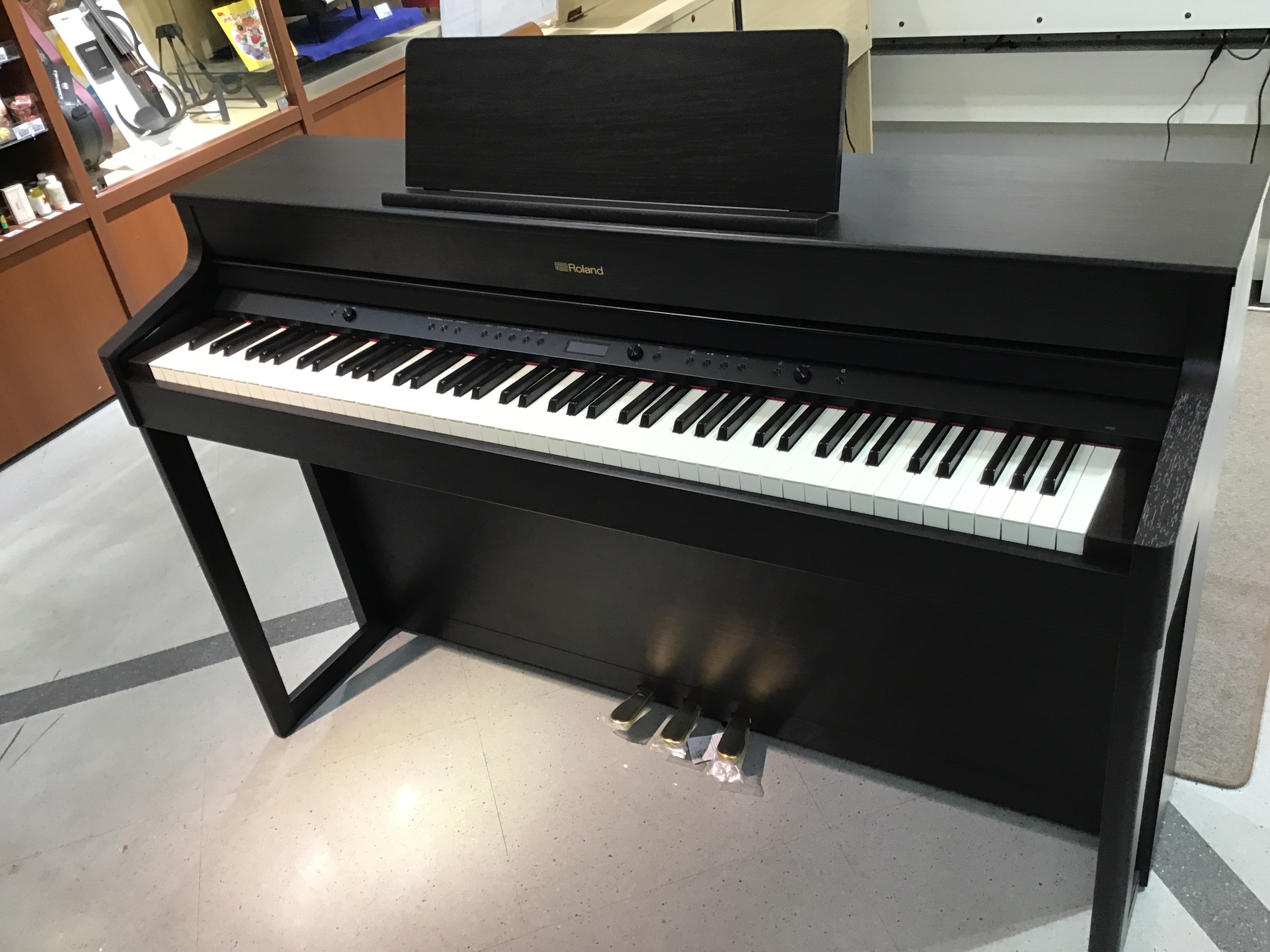 電子ピアノ】Roland HP702展示開始しました｜島村楽器 水戸マイム店