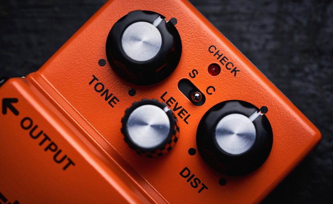 コンパクトエフェクター】技クラフトシリーズの最新作「BOSS DS-1W」の