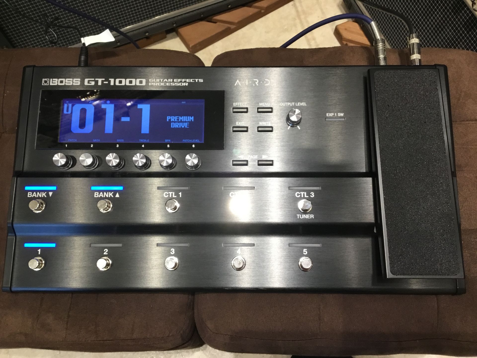 動画あり】話題の最先端マルチエフェクター「BOSS GT-1000」がついに