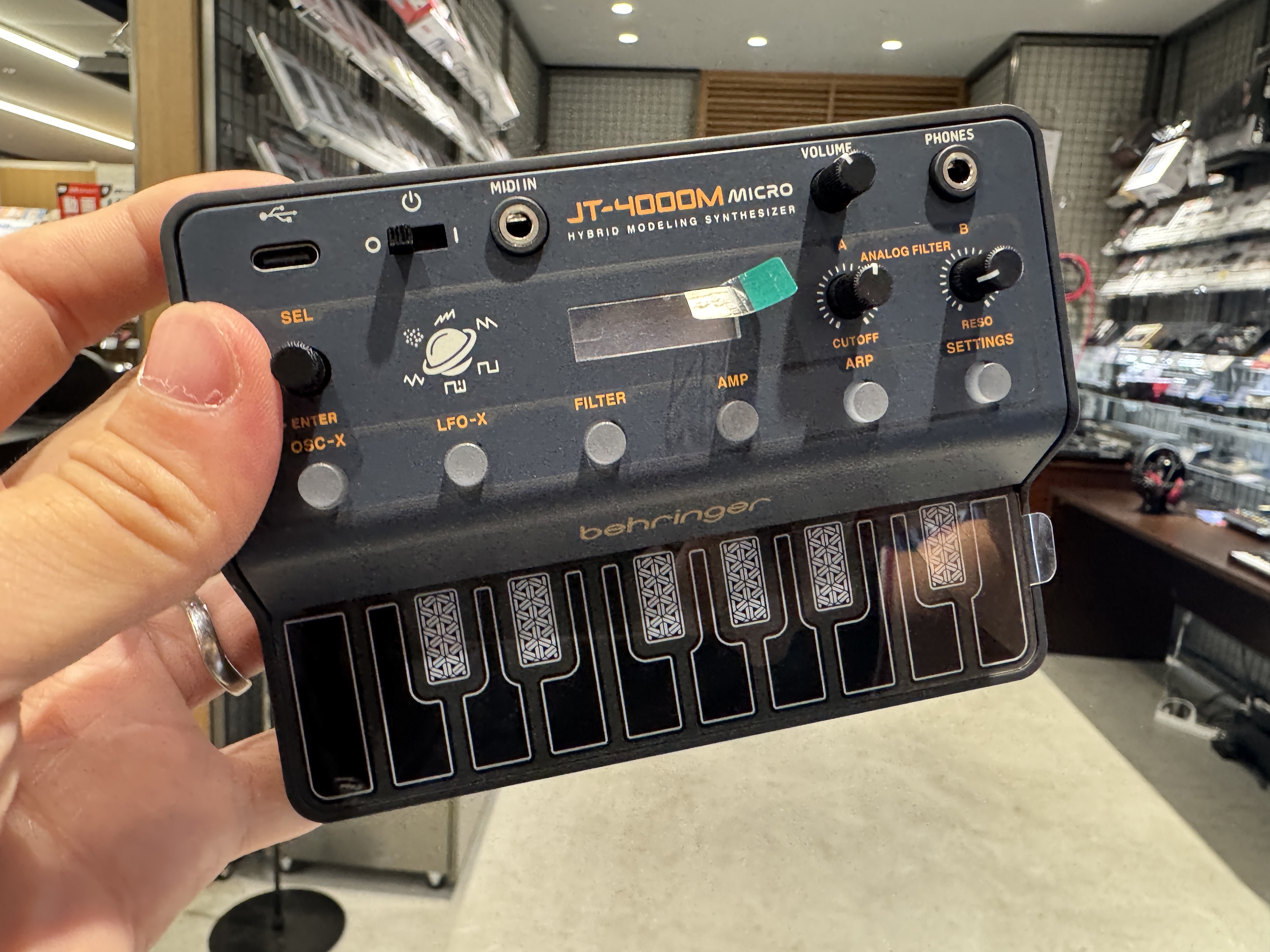 Behringer JT-4000M MICRO 当店に入荷！実機お試しいただけます
