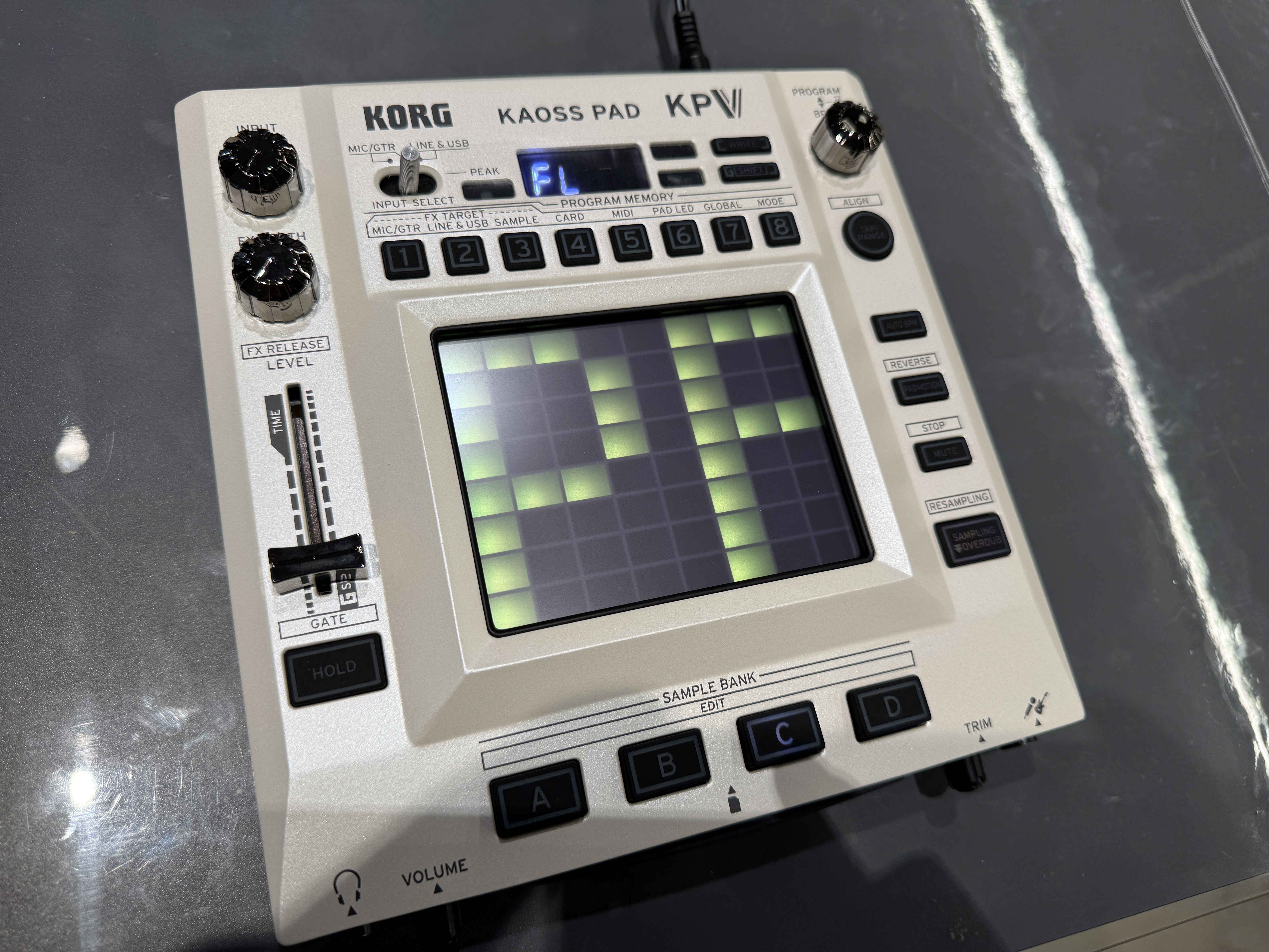 KORG KAOSS PAD KPV 発表！人気のXYタッチパッド型エフェクターが現代
