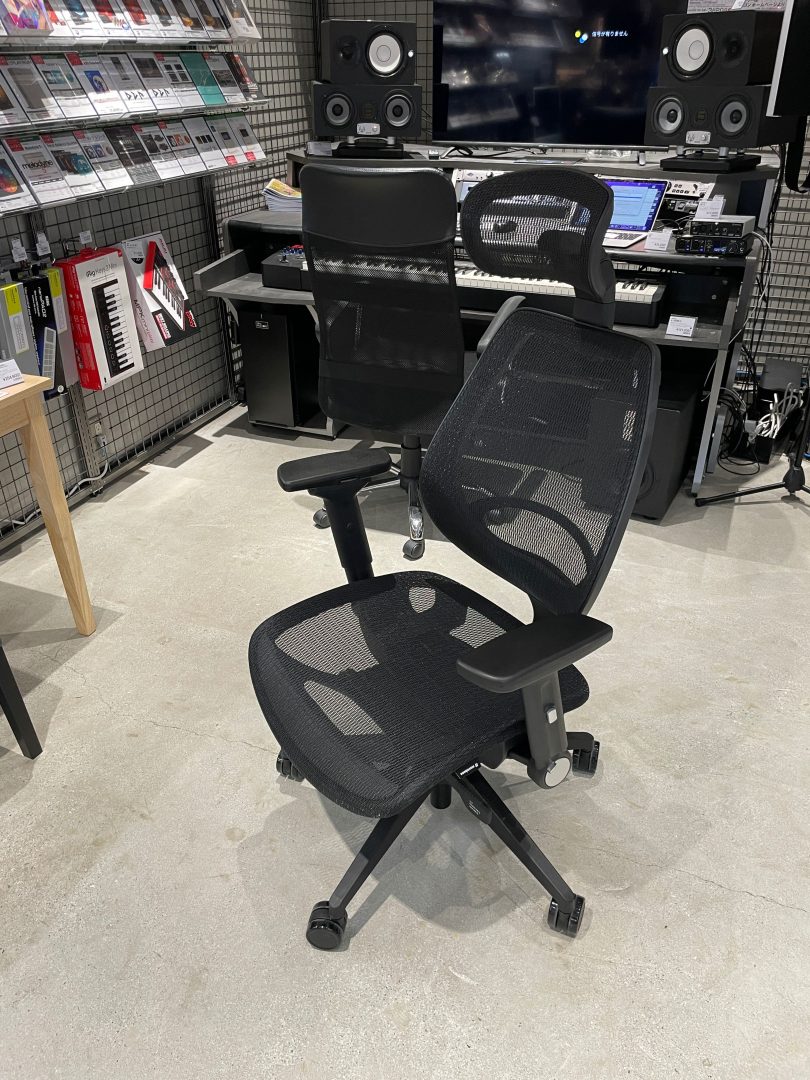 ギタリスト・ベーシスト必見のスタジオチェア、wavebone Voyager Ⅱを