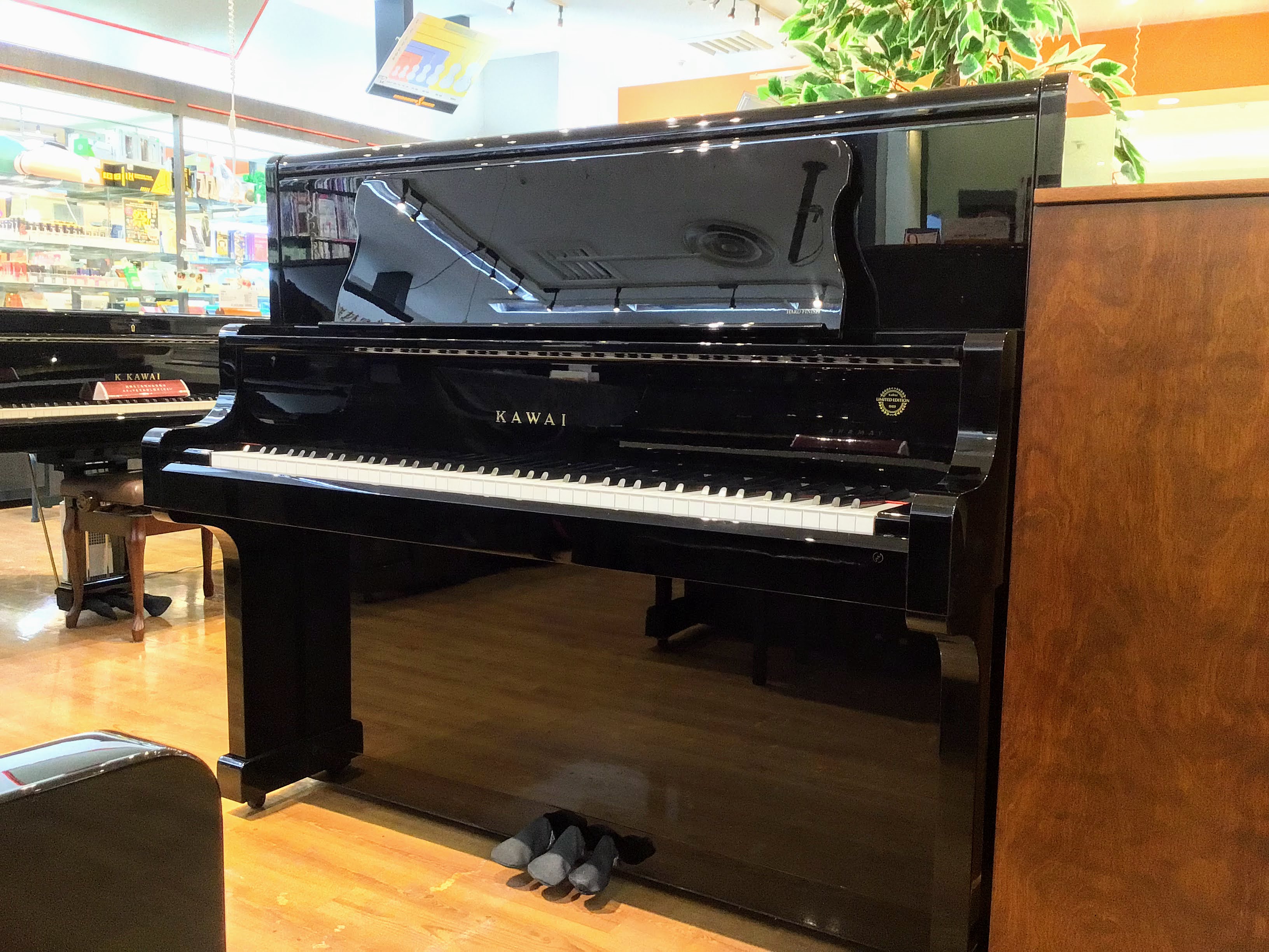 ご成約済～中古ピアノフェア開催中！KAWAI/カワイ：US63H（1988年製造