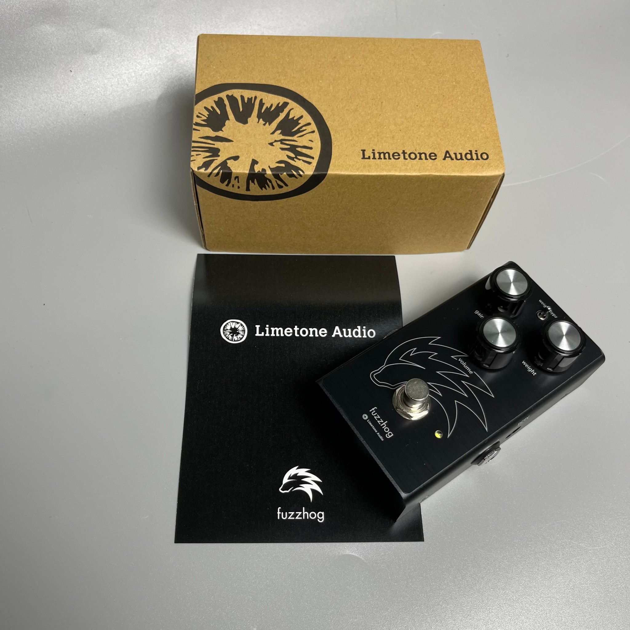 Limetone Audio初のファズエフェクター『fuzzhog proto』の魅力を徹底