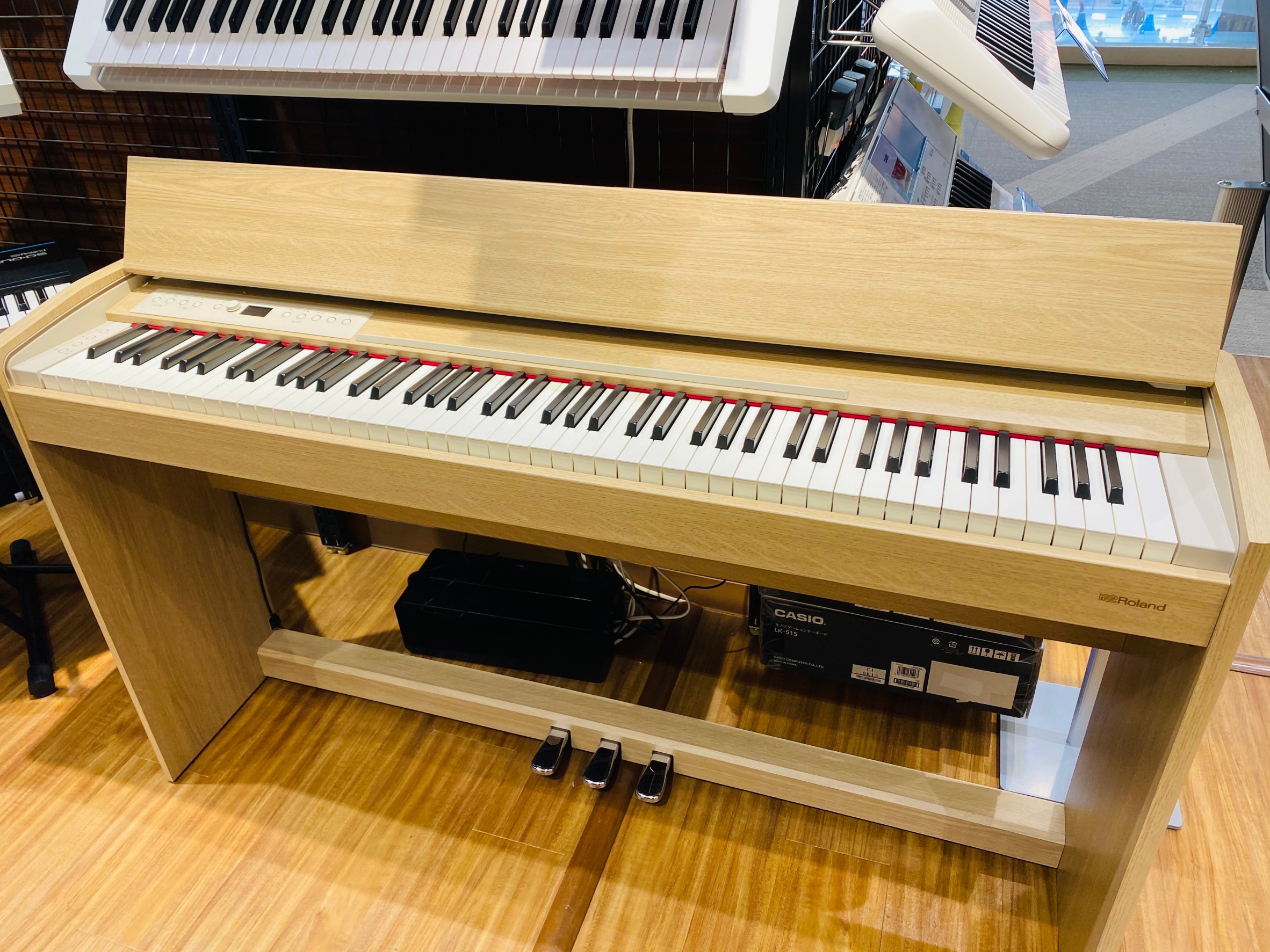 新製品】Roland電子ピアノ「F701」入荷いたしました！｜島村楽器
