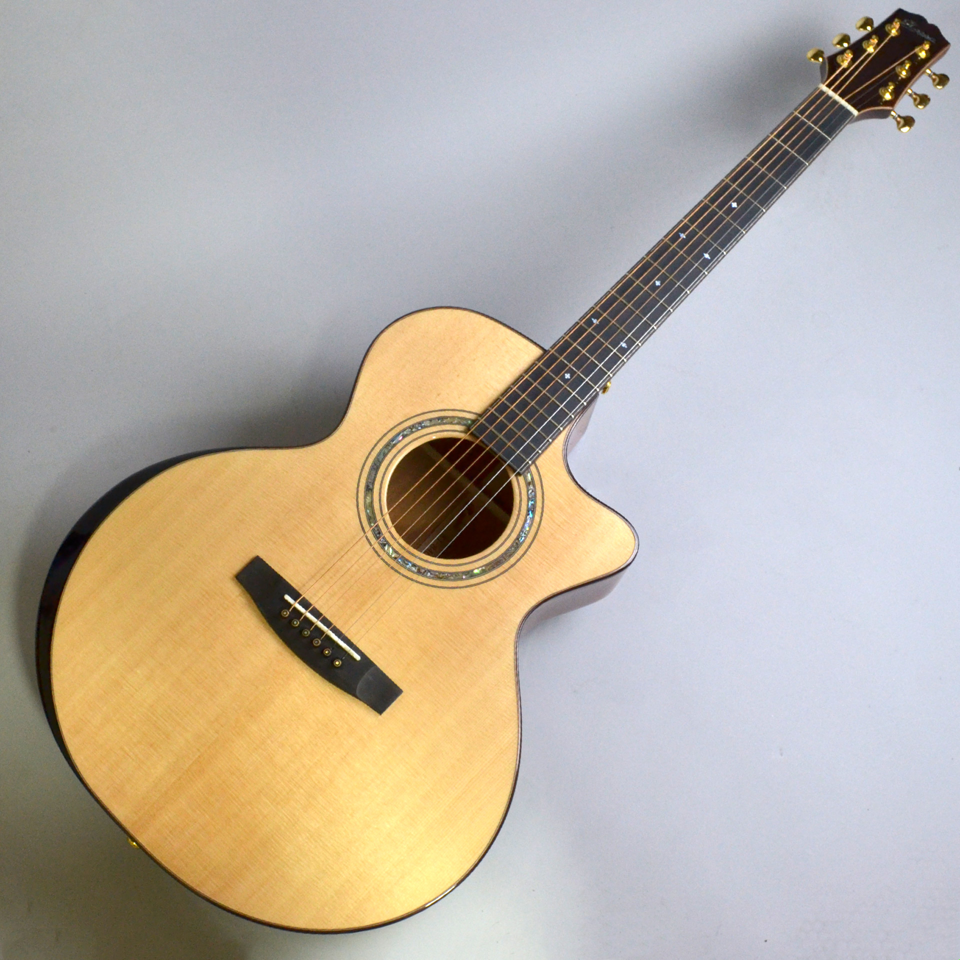 今がチャンス！1本限りアコースティックギター展示入れ替え品ご紹介 1