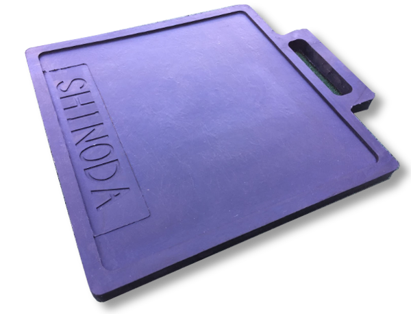 アウトリガーベース』クレーン（ユニック）車用ゴム敷板 : 篠田ゴム