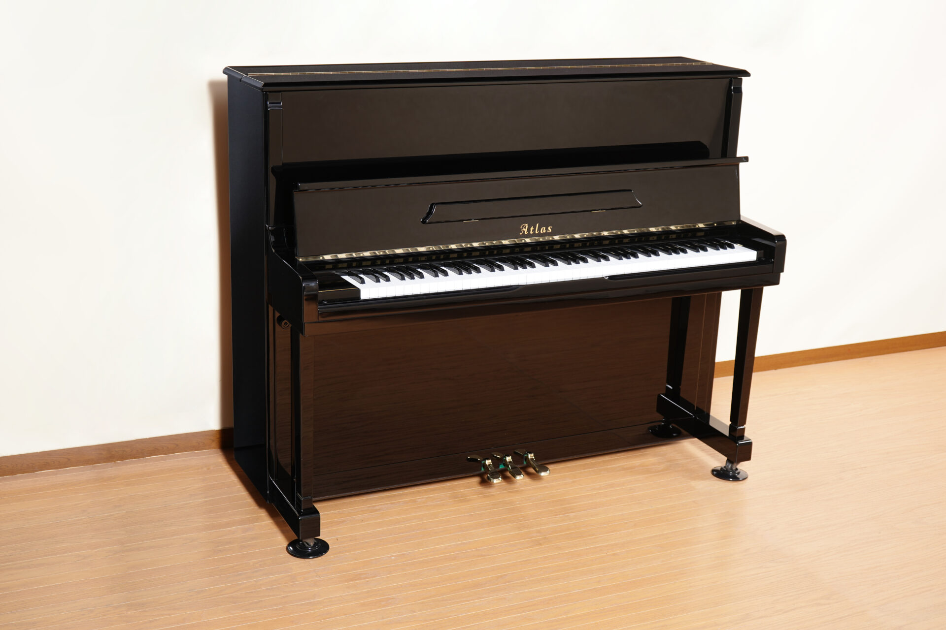 高品質な中古ピアノの販売（修理・再生）は伸和ピアノ