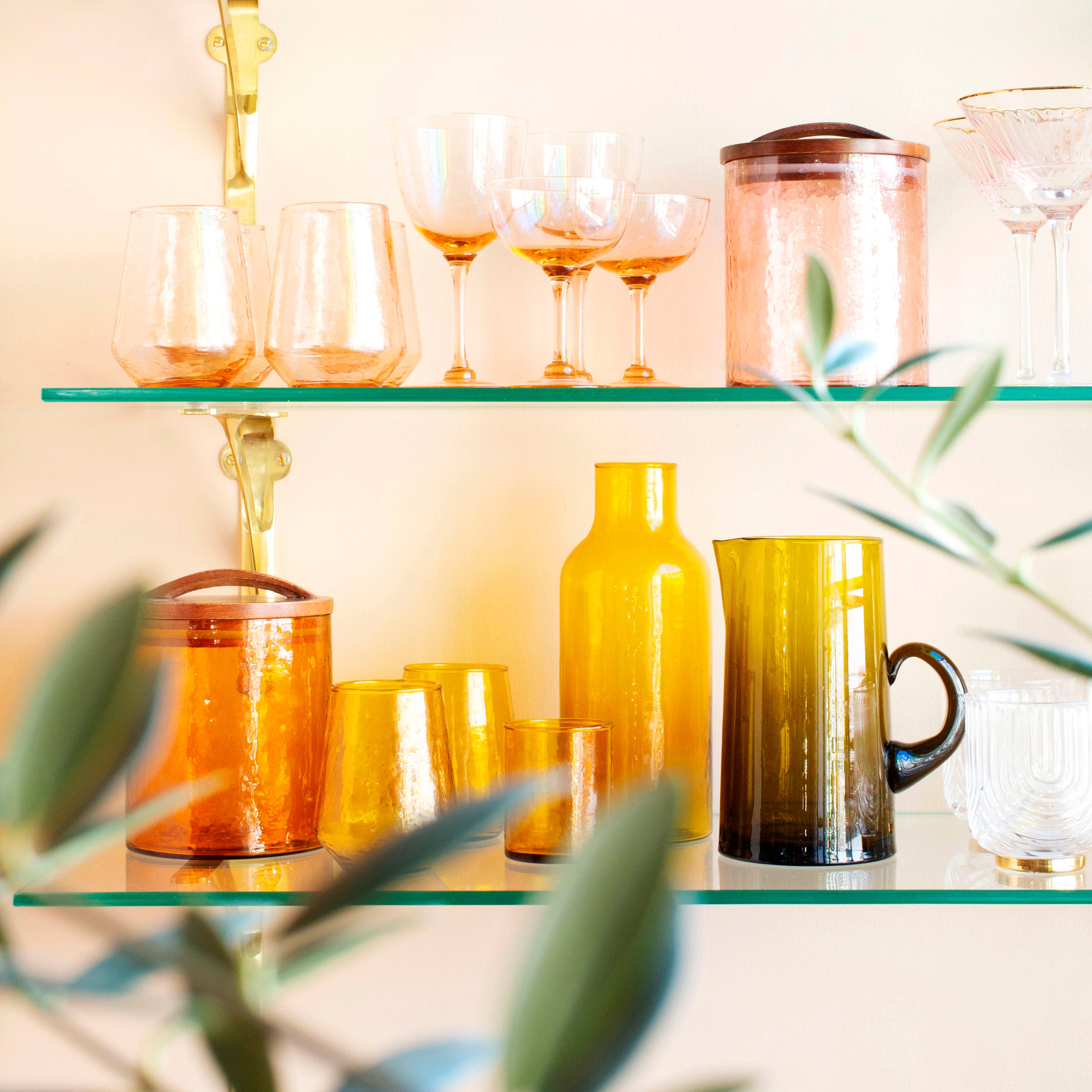 062124_SS_Glassware_Shelf_004.