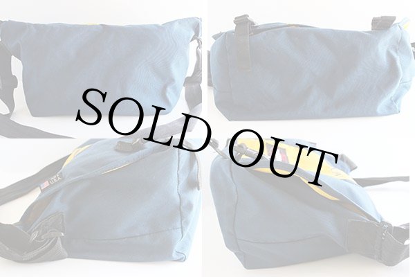 90s USA製 EASTPAKイーストパック ショルダーバッグ 紺x黄 - Sixpacjoe