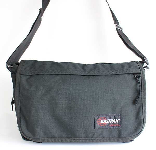 90s USA製 EASTPAKイーストパック ナイロン ショルダーバッグ 黒