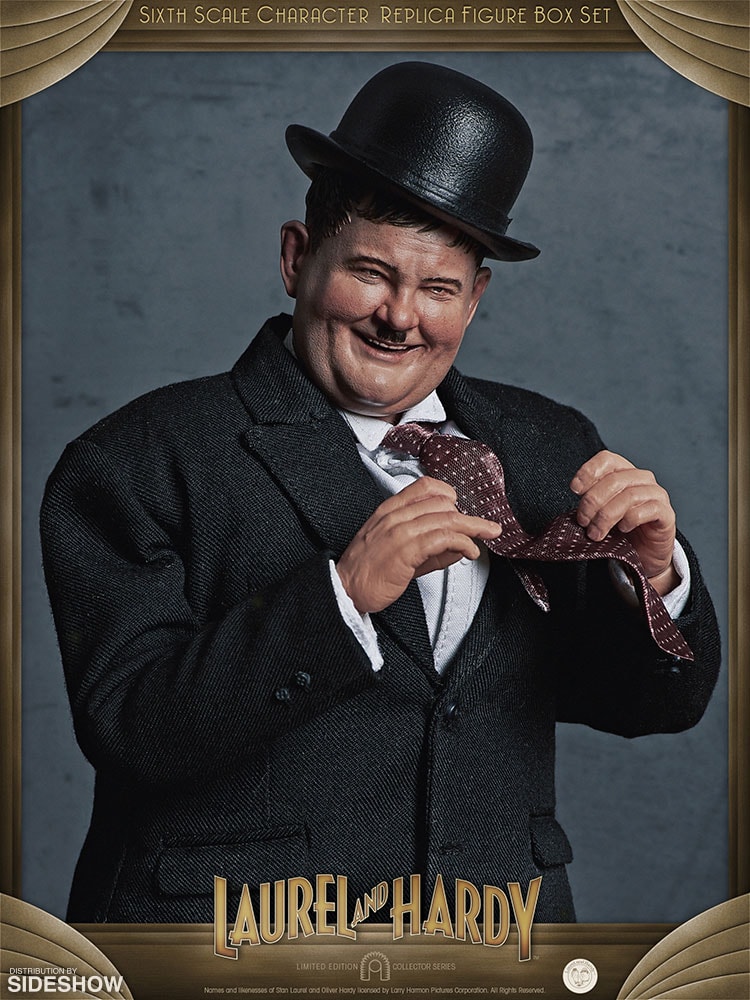 Stan Laurel and Oliver Hardy Sixth Scale Replica Figure Box Set by