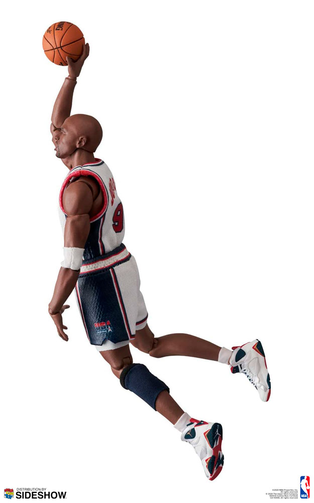 Michael Jordan (1992 Team USA) MAFEX Collectible Figure by Medicom