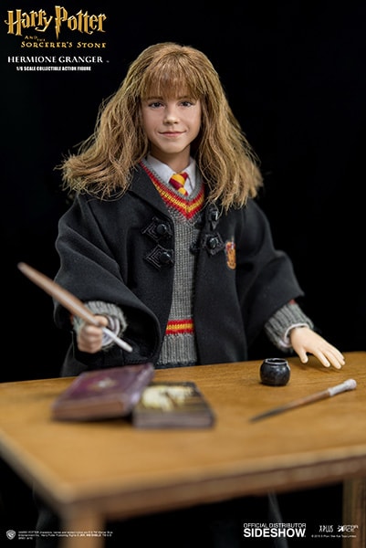 Harry Potter Hermione Granger Sixth Scale Figure by Star Ace