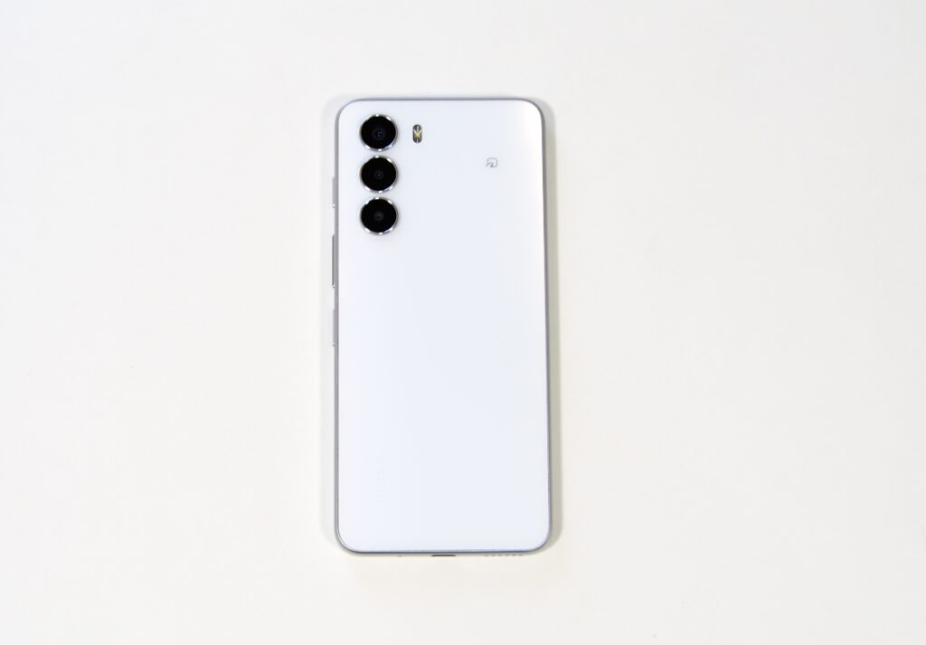 nubia S 5G A4032T ホワイト 新品] ZTE nubia S 5G A403ZT（ホワイト