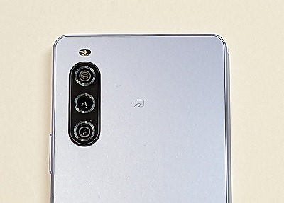 au版Xperia 10 V SOG11の実機レビュー！au版の違いも解説 | シムラボ