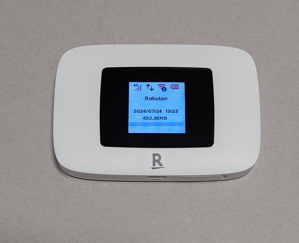 一括1円のRakuten WiFi Pocket Platinumをレビュー！他社SIMでも使える