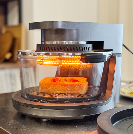 お手入れ簡単！毎日の料理を楽しくするコンベクションオーブン