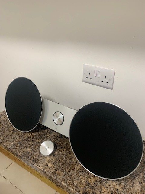 Bang & Olufsen BeoPlay A8 | SkynnexAV